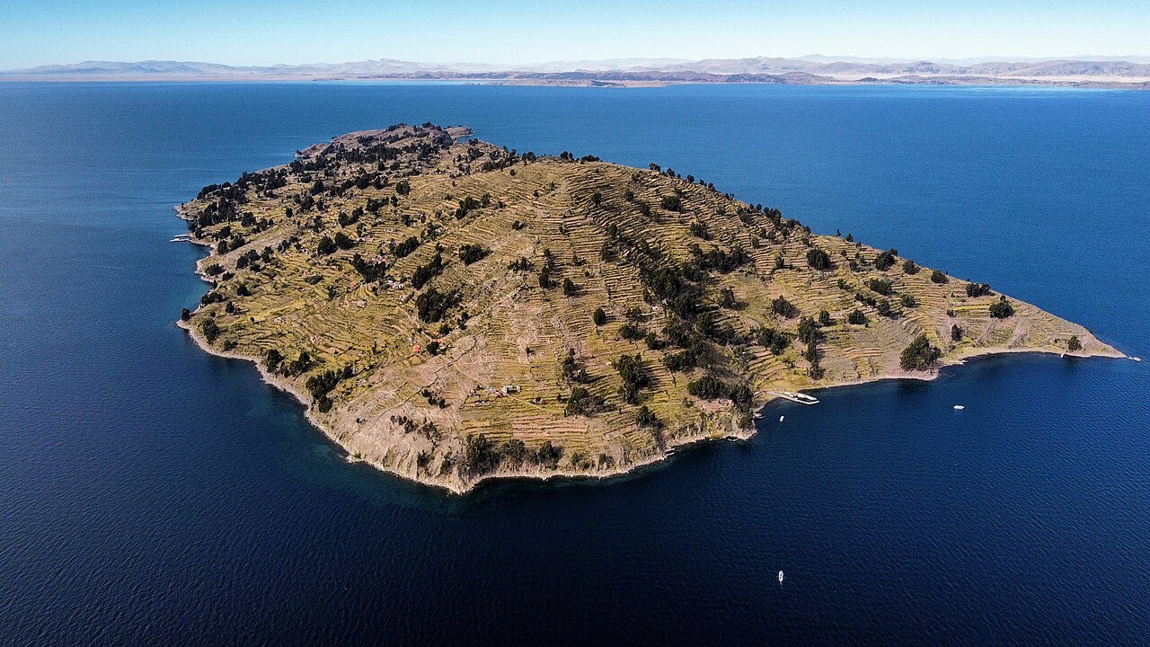 Isla Taquile en el lago Titicaca